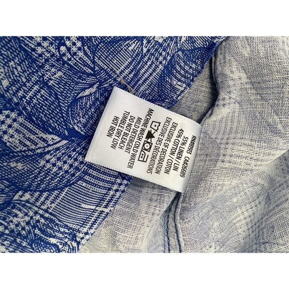 Robert Graham Blue Floral Casual Button Down Shirt - Picture 5 of 11